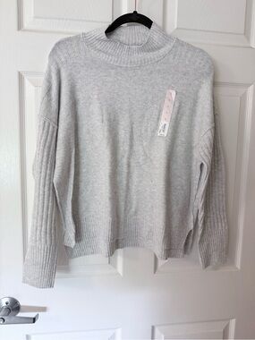 SO Ribbed Mockneck Sweater